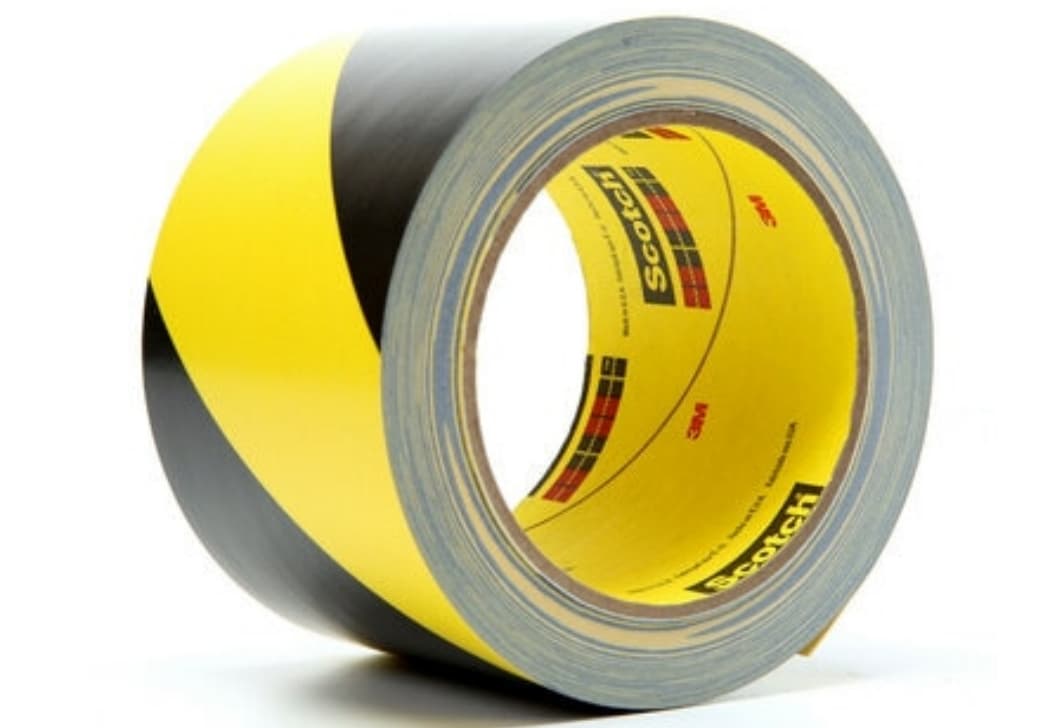 CINTA DELIMITADORA AMARILNEGRO 2"X33M 5702
