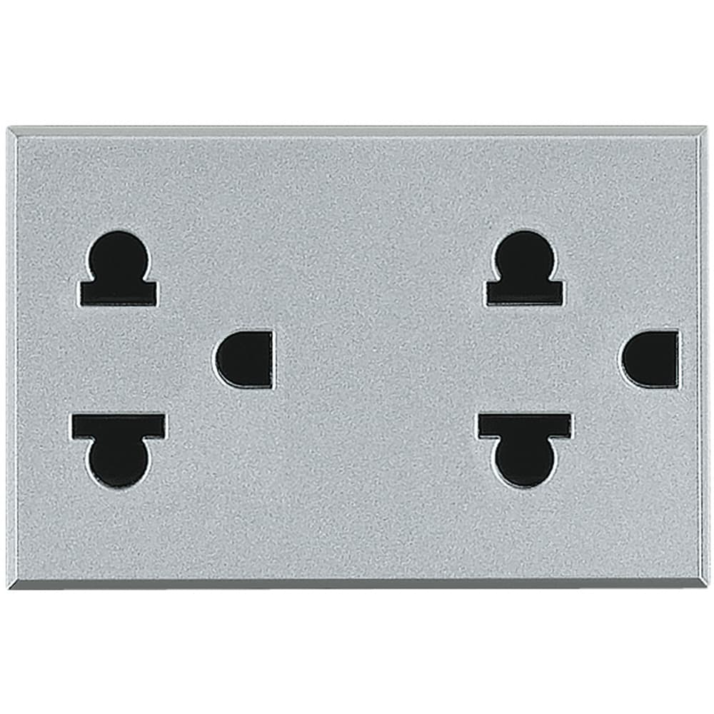 DADO TOMACORRIENTE UNIVERSAL DOBLE 3 MOD TECH 2P+T 16A 127/250V AXOLUTE HC4185