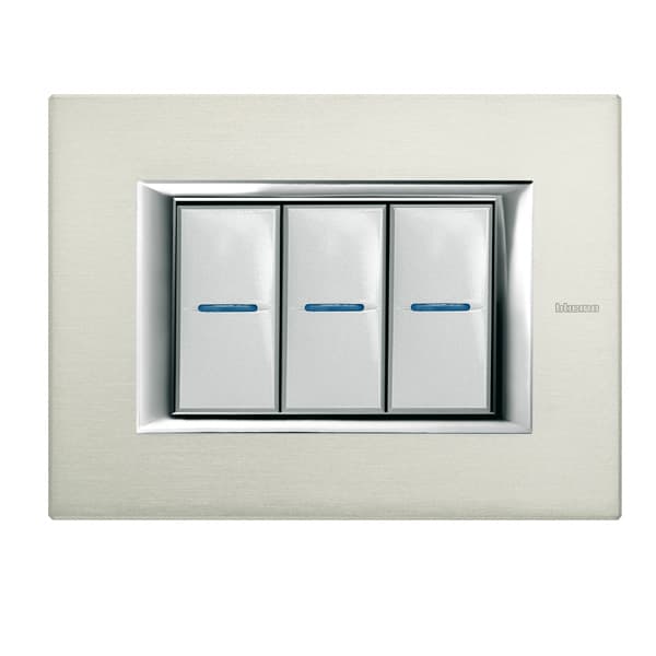 PLACA METAL 3 MOD COLOR ALUMINIO CEPILLADO AXOLUTE HA4803XC