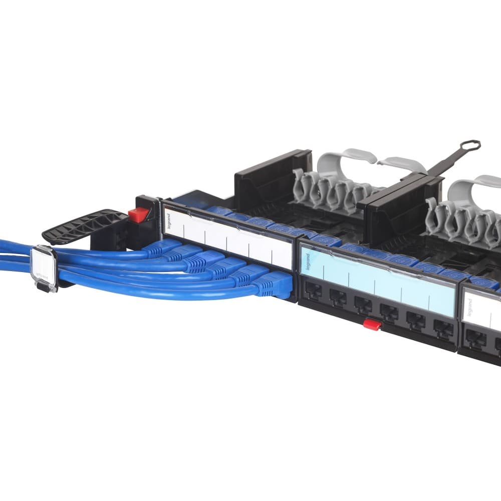 GUIA CABLE CAT6A P/PATCH PANEL PLANO /ANGULAR 2 UNID LCS3 033759